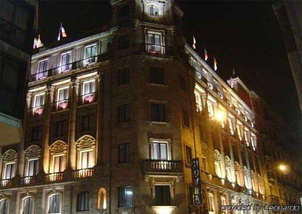 Hotel Monterrey Саламанка Екстериор снимка